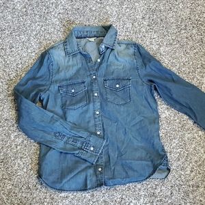 Aeropostale size S light weight denim button up